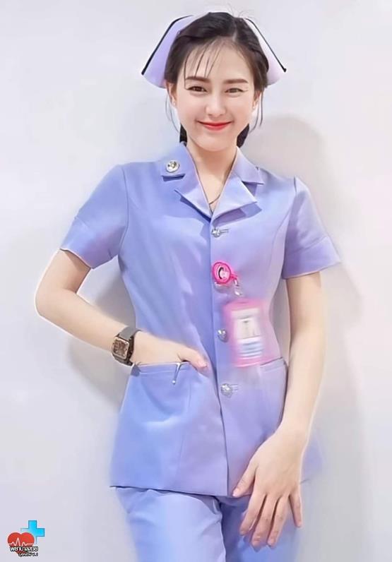 Ảnh cô y tá xinh đẹp