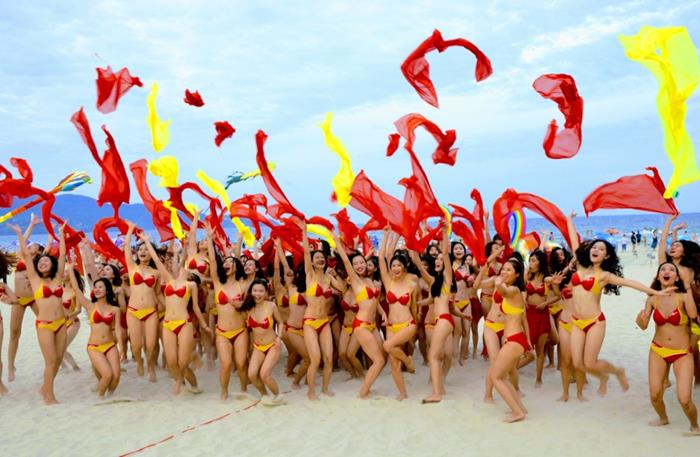 hình gái xinh vitamin bikini 2025