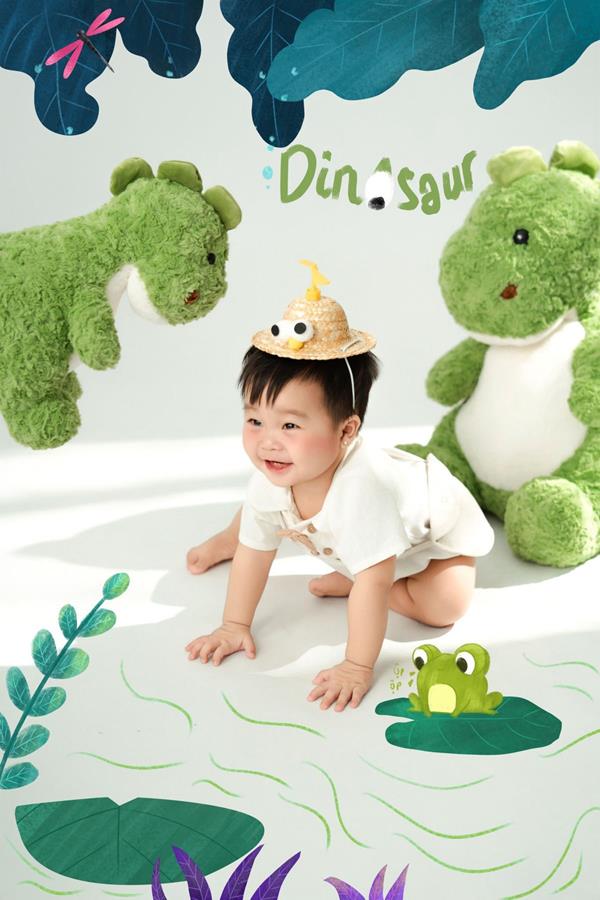 Hình ảnh trẻ sơ sinh 1 tháng tuổi concept chụp ảnh dễ thương