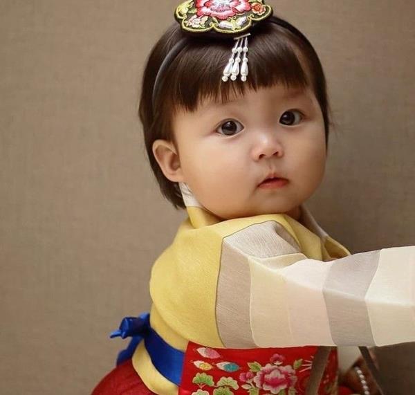Ảnh bé Hàn Quốc ngây ngô