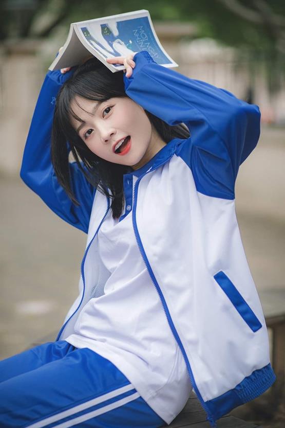 Ảnh gái xinh học sinh lớp 10
