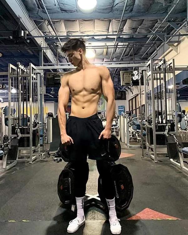 Ảnh trai gym 6 múi hot