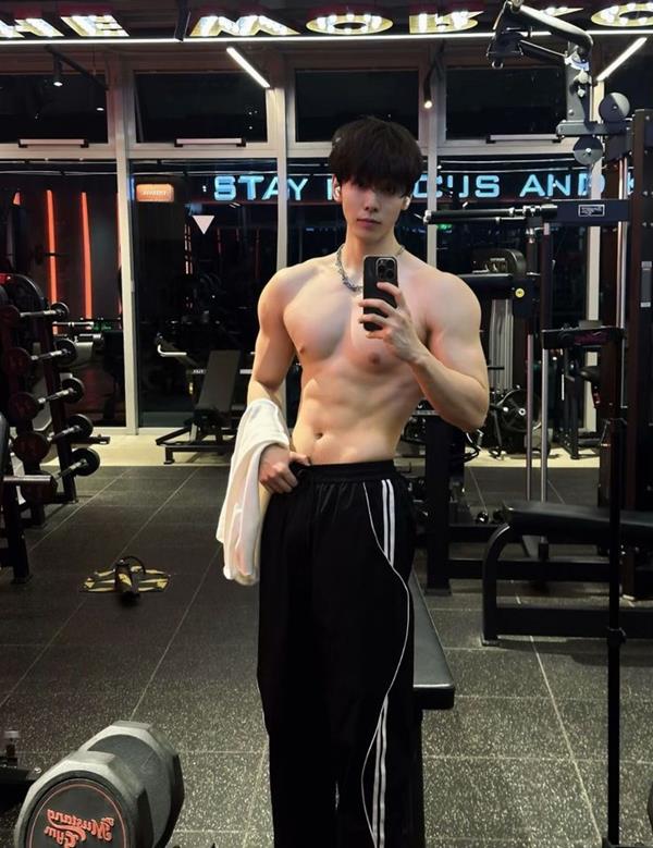 Hình ảnh tập gym đẹp nam hot nhất