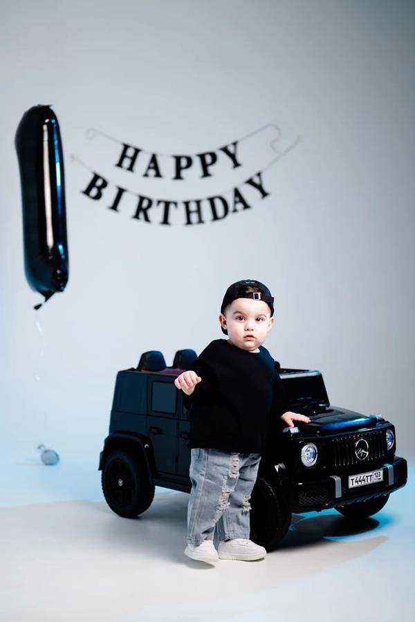 Ảnh sinh nhật bé 1 tuổi rich kid