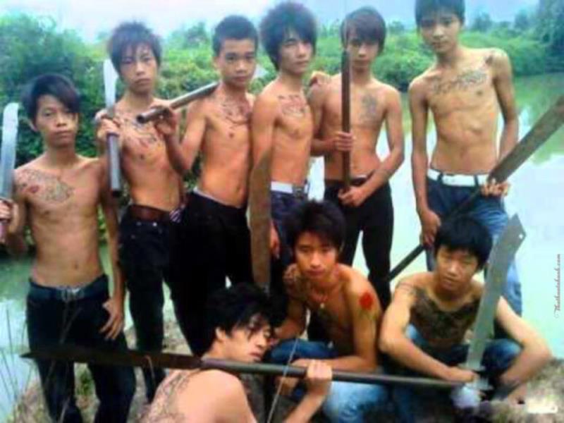 Hình ảnh trẻ trâu ngầu chất giang hồ