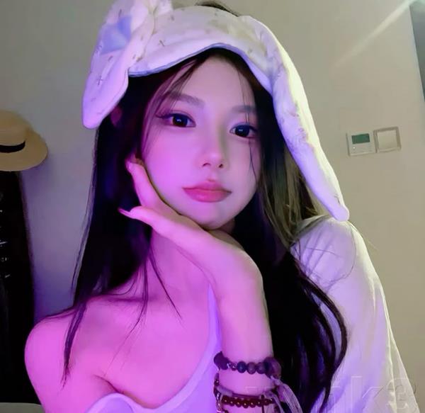 Hình nền avatar nữ xinh