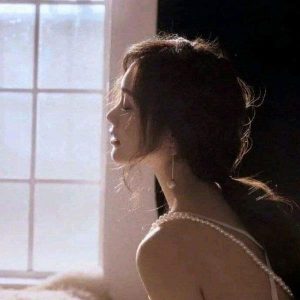 Avatar tâm trạng nữ hot nhất