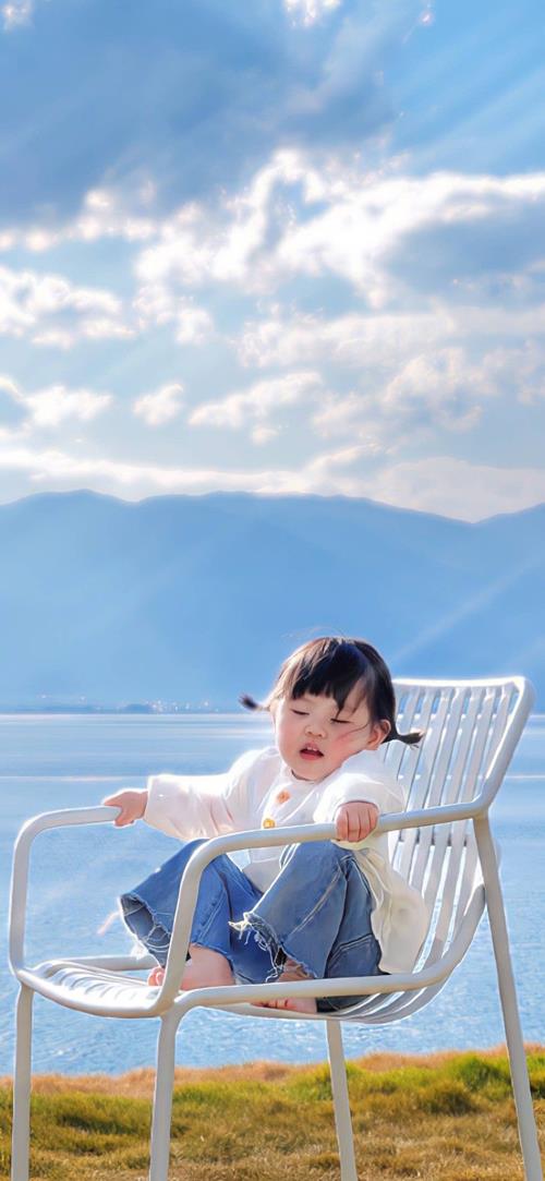 Hình nền em bé Hàn Quốc mũm mĩm