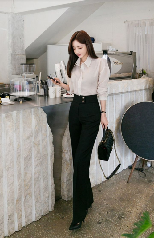 hình gái đẹp mặc áo sơ mi trắng thanh lịch