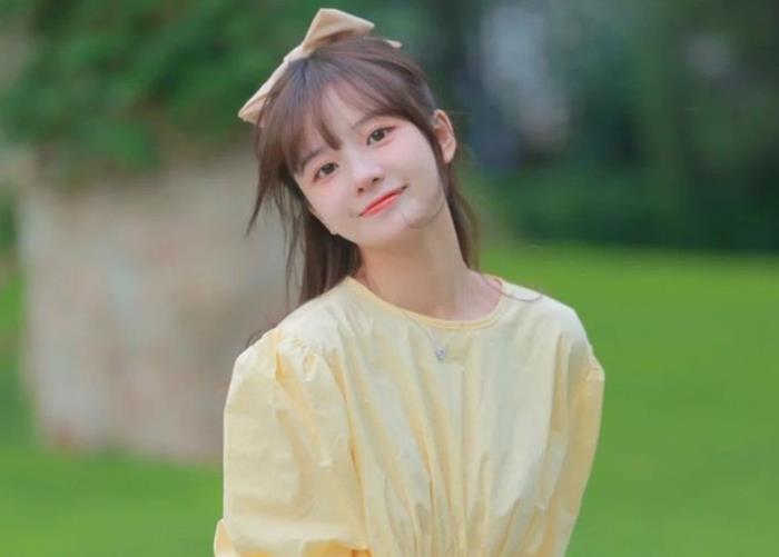 Ảnh gái đẹp tóc dài cute trong sáng