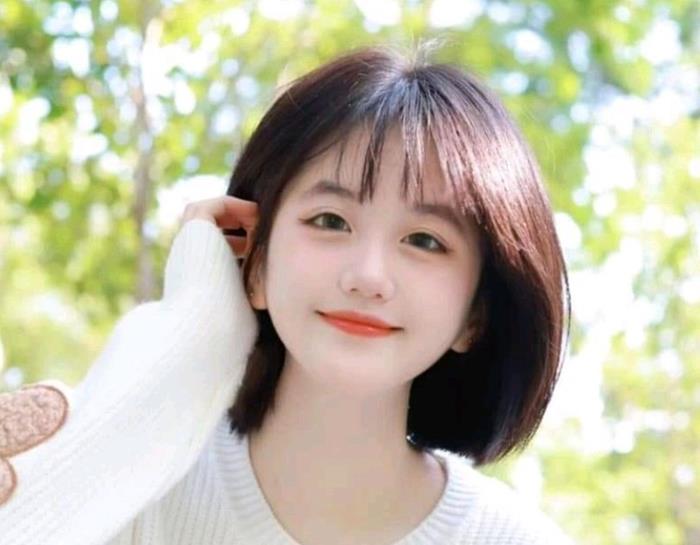 gái xinh tóc ngắn ngang vai