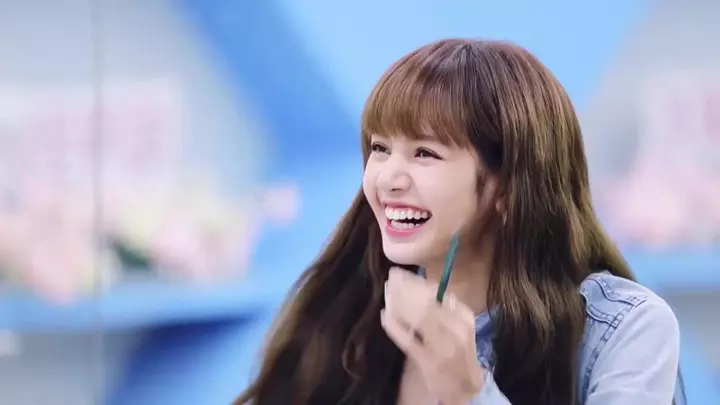 Hình Lisa cười trong chương trình thực tế