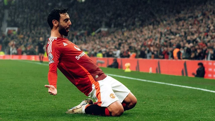 Ảnh Bruno Fernandes trên sân cỏ Premier League.