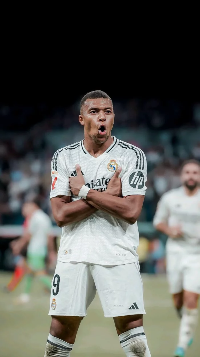 Ảnh Mbappé – Từ cầu thủ trẻ thành siêu sao bóng đá