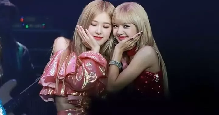 Ảnh Lisa và Rosé cute