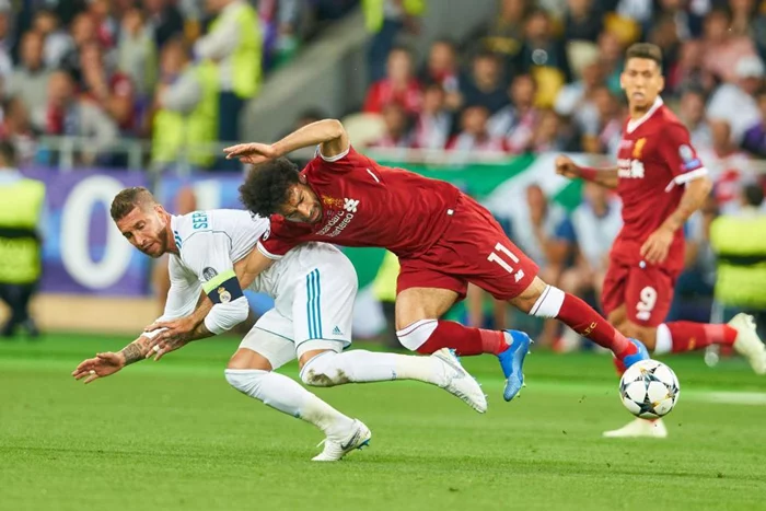 Hình ảnh Ramos kèm chặt các ngôi sao Ligue 1