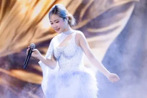 [Ảnh Hương Tràm] Trọn Bộ Ảnh Ca Sĩ Hương Tràm Đẹp - Xưa & Nay