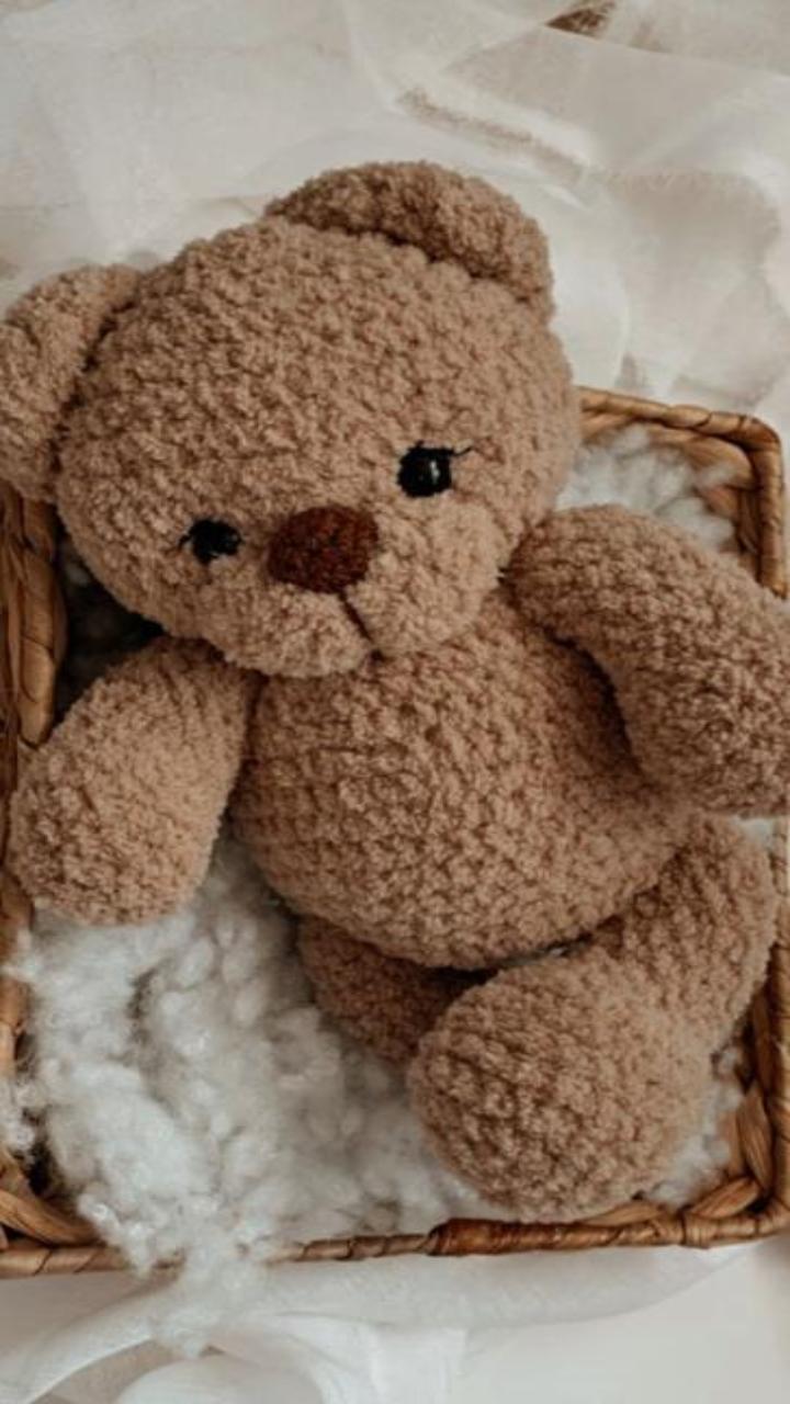 Hình nền điện thoại ảnh con gấu brown móc len ngộ nghĩnh 