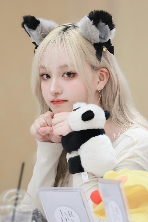 Hình nền điện thoại cô gái cute idol kpop