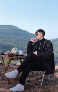 Ảnh trai đẹp mặc áo đen hot