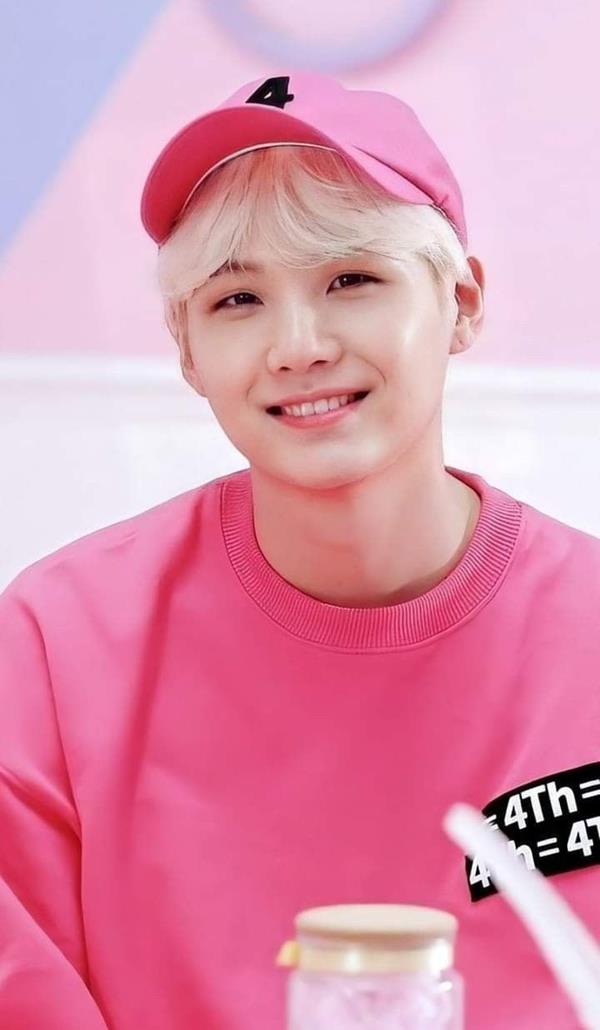 Ảnh trai đội mũ dễ thương