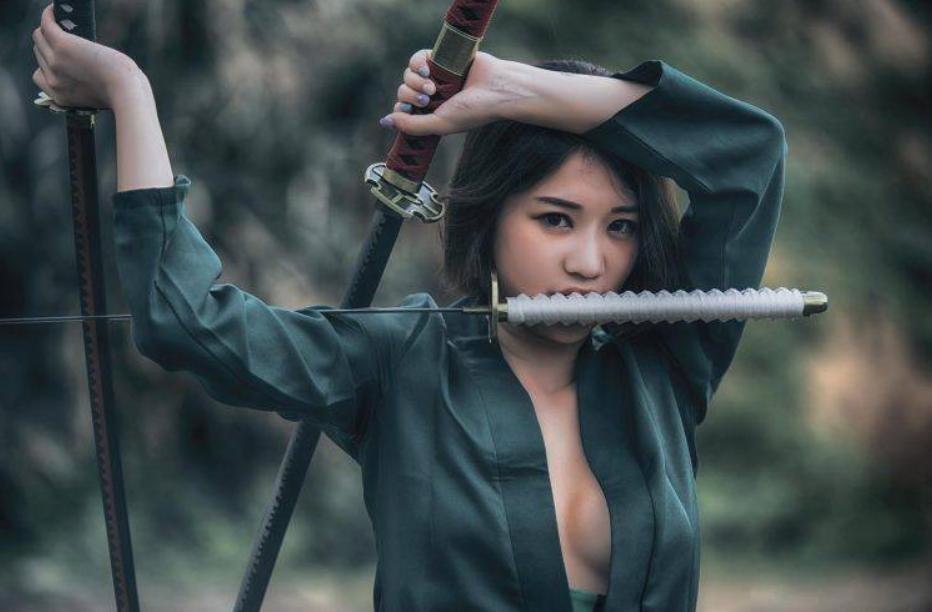 Ảnh Cosplay Zoro One Piece