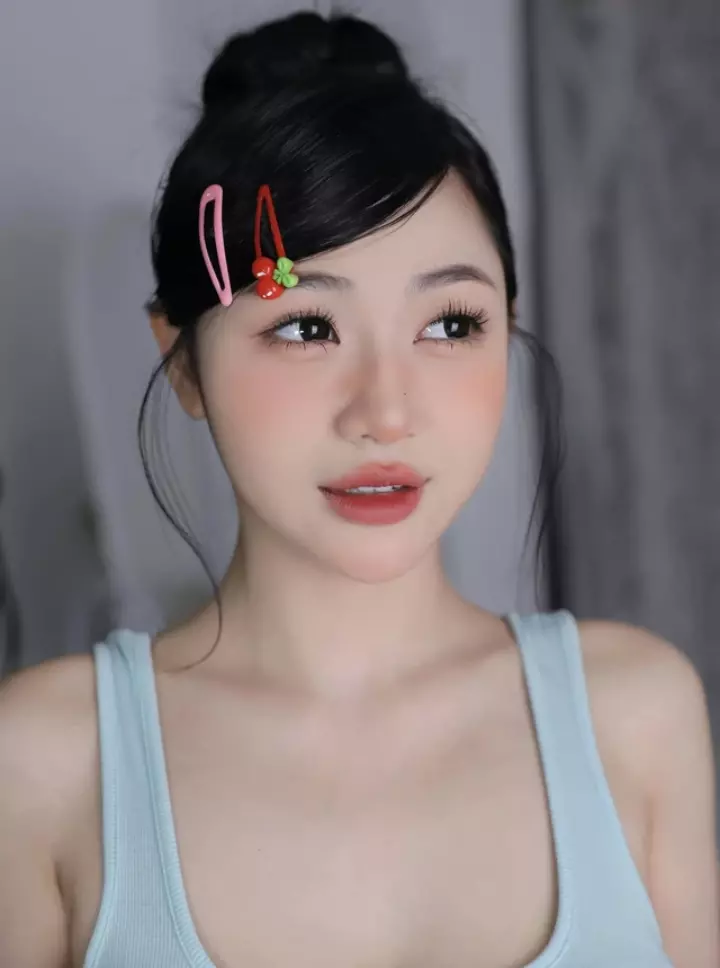 Hình ảnh Trần Hà Linh mới nhất 