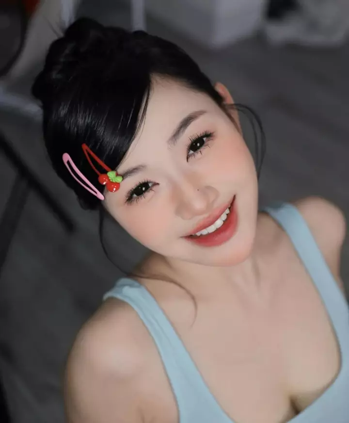 Hình ảnh Trần Hà Linh mới nhất 