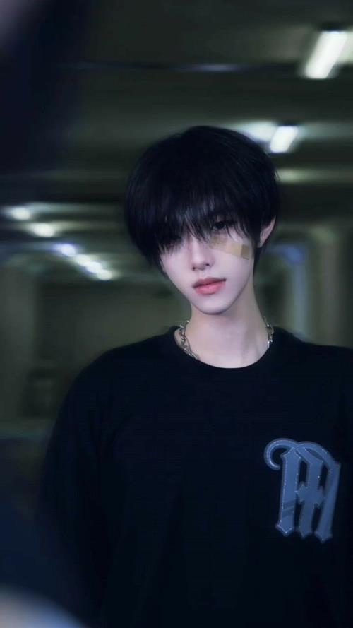 Ảnh nền nam buồn bị thương