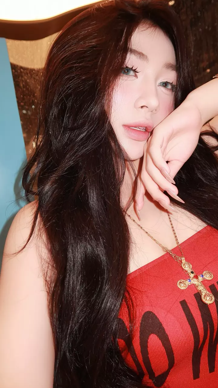 Bị nói “gọi vốn”, Trần Hà Linh không ngần ngại phản hồi