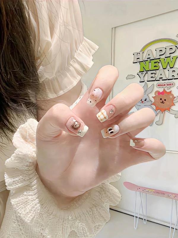 Nail tay dễ thương học sinh cấp 2