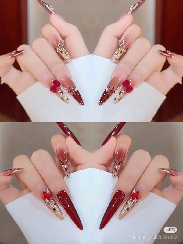 Mẫu nail màu đỏ đính đá 2