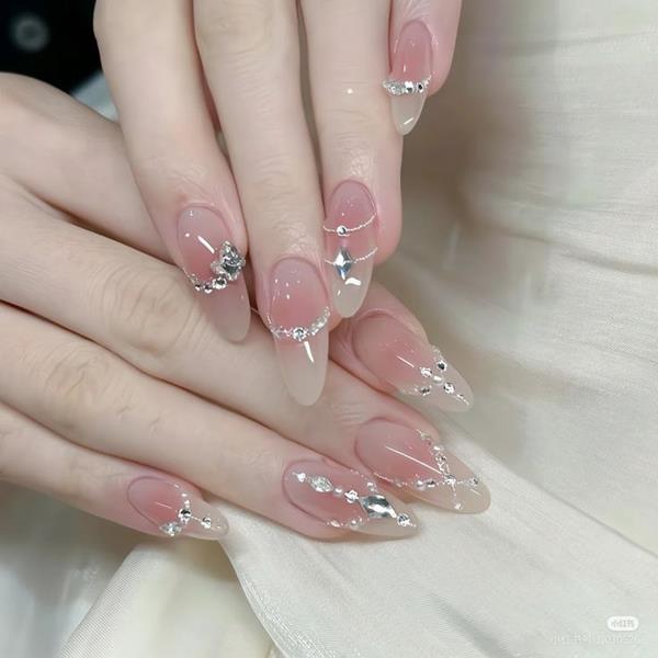 Ảnh 1 nail màu hồng thạch 