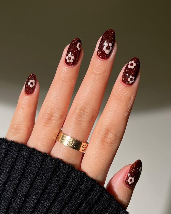 Thư Viện 555+ Nail Đỏ Đẹp Mọi Góc Nhìn – Mẫu Móng Màu Đỏ Càng Nhìn Càng Mê