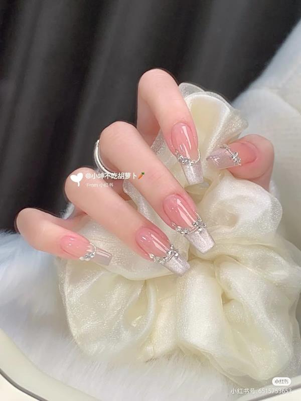 Cập Nhật 1001+ Mẫu Nail Hồng Đính Đá – Đơn Giản Mà Vẫn Sang Trọng