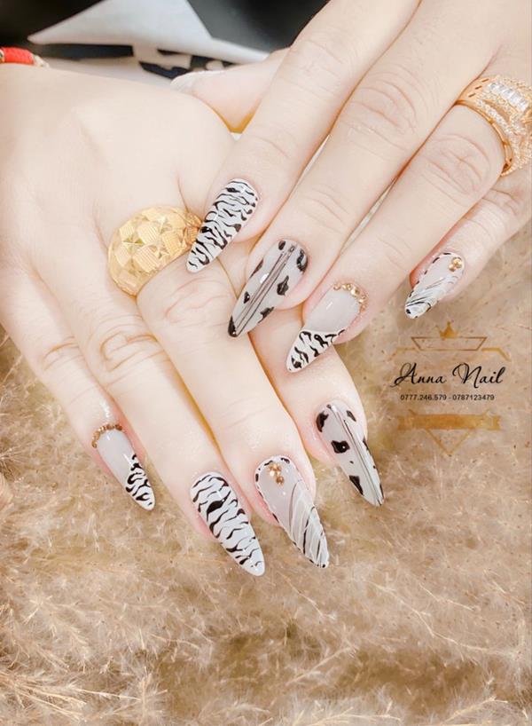 Nail bò sữa móng nhọn đẹp
